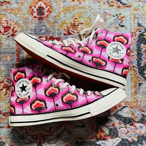 Unite Chuck Taylors All Star